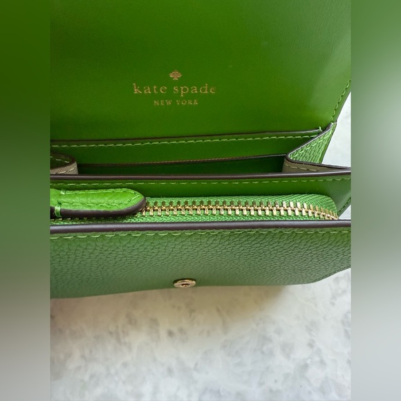 Kate Spade Kayla Pebbled Leather Green Wallet NWT - Picture 4 of 13